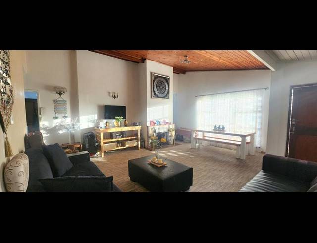 3 BEDROOM HOUSE FOR SALE IN VASCO ESTATE